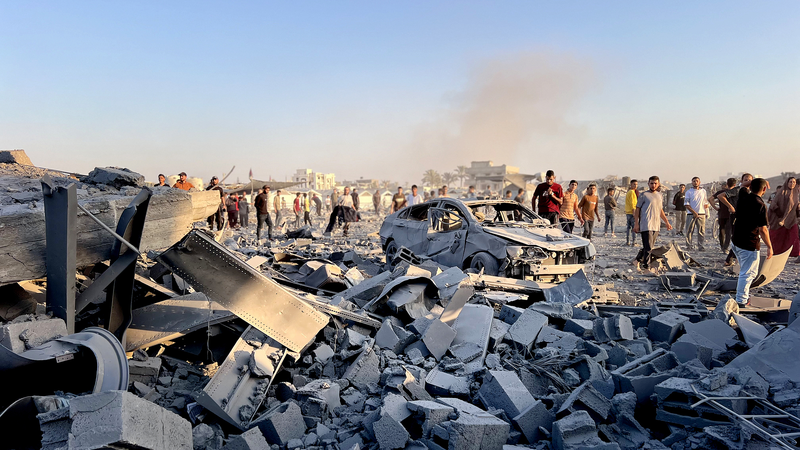 Israël ordonne l’évacuation de Gaza face à la montée des victimes; Trump évoque un cessez-le-feu Israël ordonne l'évacuation de Gaza face à la montée des victimes; Trump évoque un cessez-le-feu
