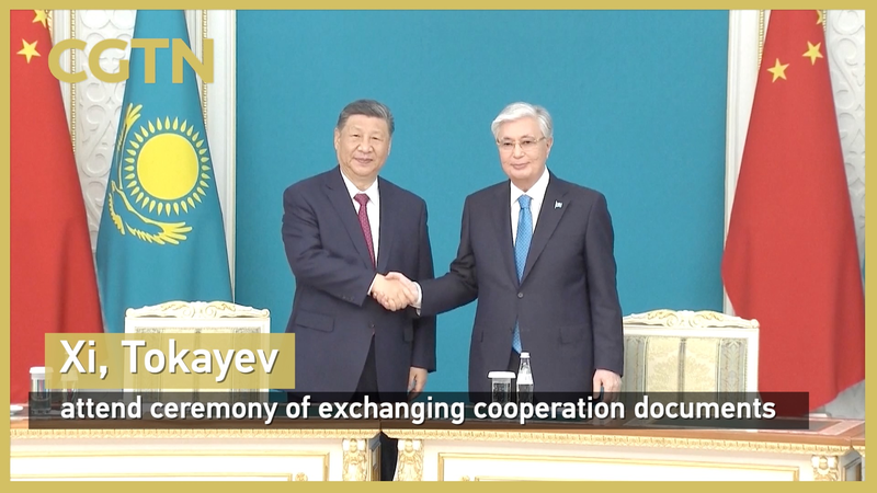 Xi et Tokayev scellent de nouveaux accords à Astana : un coup de pouce pour le commerce, la technologie et le tourisme Xi et Tokayev scellent de nouveaux accords à Astana : un coup de pouce pour le commerce, la technologie et le tourisme video poster