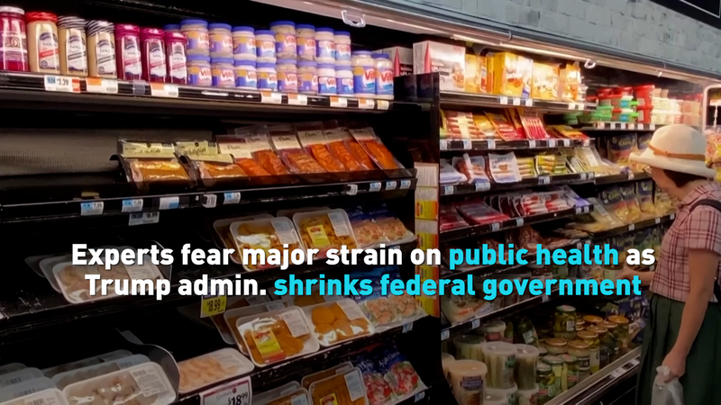Alerte sur la sécurité alimentaire : Les 20 000 suppressions d'emplois de Trump suscitent des craintes pour la santé publique video poster