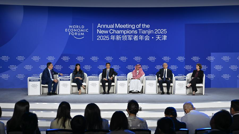 Summer Davos 2025 : Le catalyseur de la croissance mondiale de la Chine Summer_Davos_2025___Le_catalyseur_de_la_croissance_mondiale_de_la_Chine