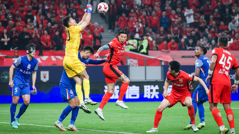 Drame de derby : Le triplé d’Andre Luis propulse Shanghai Shenhua devant Shanghai Port Drame de derby : Le triplé d'Andre Luis propulse Shanghai Shenhua devant Shanghai Port