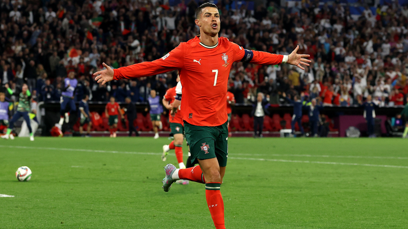 Le Portugal renverse l’Allemagne 2-1 en demi-finale de la Ligue des Nations grâce à la magie de Ronaldo Le Portugal renverse l'Allemagne 2-1 en demi-finale de la Ligue des Nations grâce à la magie de Ronaldo