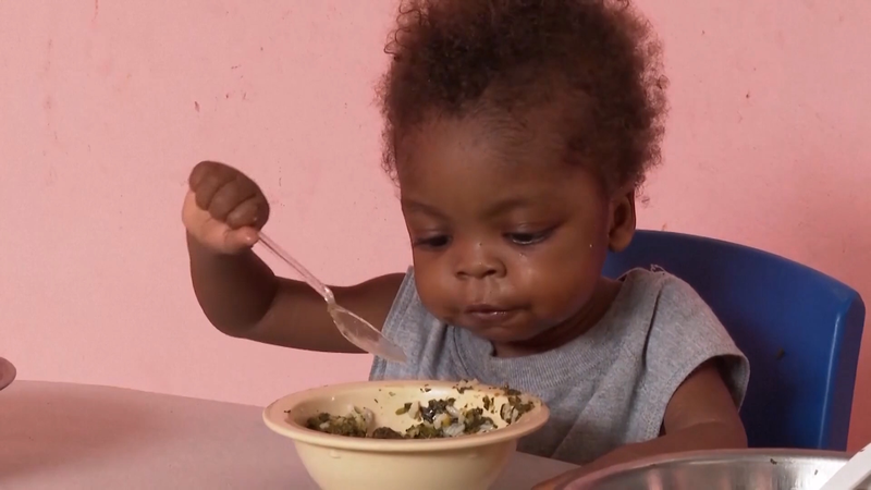 Journée internationale des enfants : Les enfants d’Haïti manquent encore de nourriture, d’abri et d’école Journée internationale des enfants : Les enfants d'Haïti manquent encore de nourriture, d'abri et d'école video poster