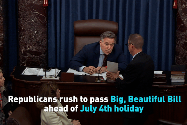 Le Sénat se dépêche de faire passer le grand, beau projet de loi de Trump avant le 4 juillet Le Sénat se dépêche de faire passer le grand, beau projet de loi de Trump avant le 4 juillet video poster