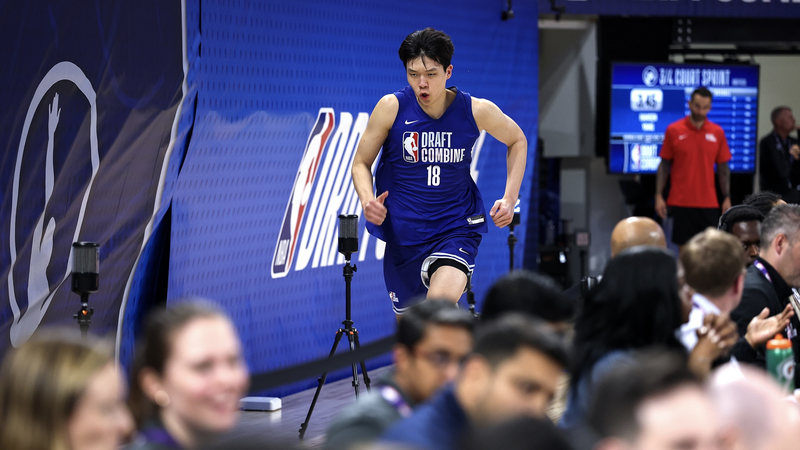 Yang Hansen : Prochain Yao Ming ou Jokic 2.0 du continent chinois ? Yang_Hansen___Prochain_Yao_Ming_ou_Jokic_2_0_du_continent_chinois__ video poster