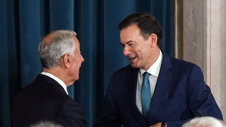Le nouveau Premier ministre du Portugal, Montenegro, investi avec un cabinet réduit Le nouveau Premier ministre du Portugal, Montenegro, investi avec un cabinet réduit