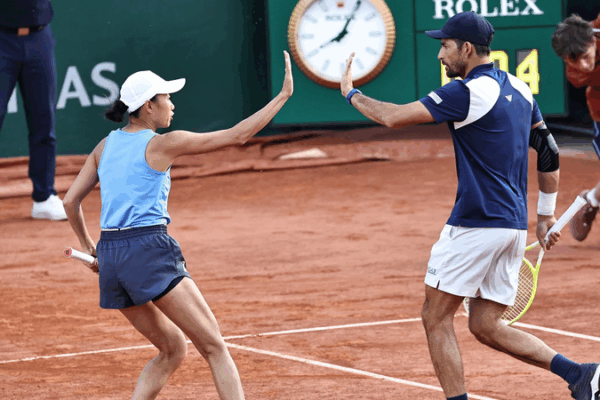 Zhang Shuai & Marcelo Arevalo atteignent les demi-finales de Roland-Garros en double mixte Zhang_Shuai___Marcelo_Arevalo_atteignent_les_demi_finales_de_Roland_Garros_en_double_mixte
