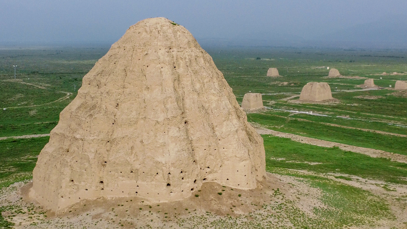 L’UNESCO Ajoute les Tombes Impériales de Xixia à la Liste du Patrimoine Mondial L'UNESCO Ajoute les Tombes Impériales de Xixia à la Liste du Patrimoine Mondial