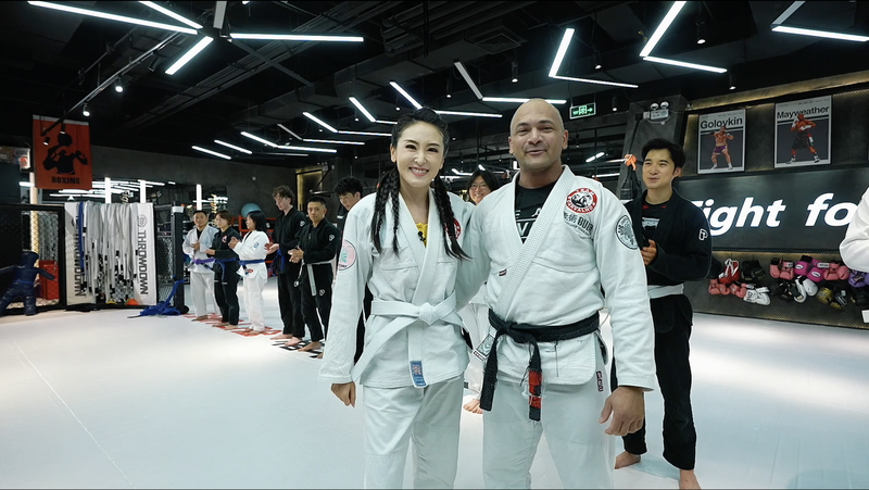 Quand le Kung Fu rencontre le BJJ : Un échange culturel à Pékin Quand le Kung Fu rencontre le BJJ : Un échange culturel à Pékin video poster