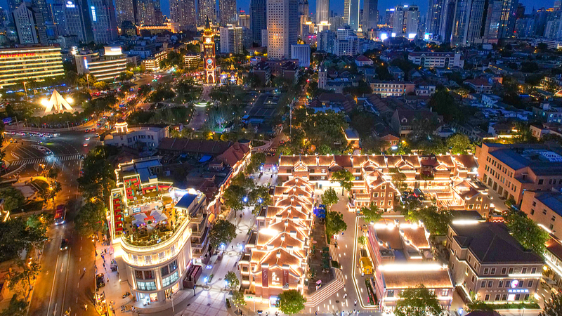 Les Cinq Grandes Avenues de Tianjin brillent en néon après rénovation Les Cinq Grandes Avenues de Tianjin brillent en néon après rénovation