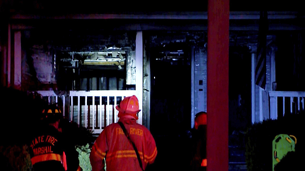 Incendie dans une résidence pour seniors près de Boston fait au moins neuf morts Incendie dans une résidence pour seniors près de Boston fait au moins neuf morts