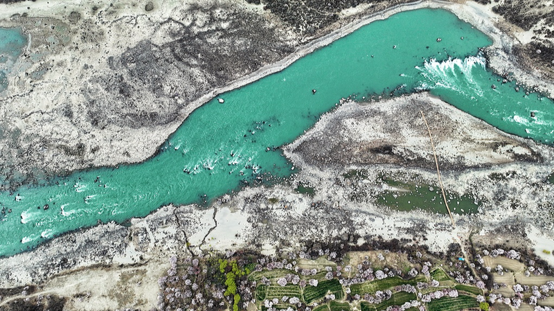 Le Premier ministre chinois lance un projet hydroélectrique sur le fleuve Yarlung Zangbo