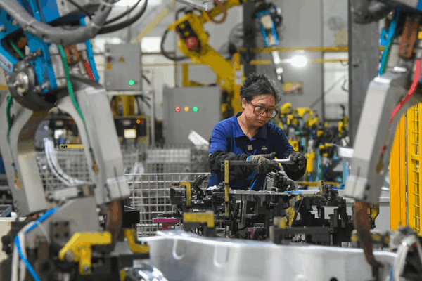 L’économie de la Chine défie les vents contraires avec une croissance de 5,3 % et un saut de qualité L'économie de la Chine défie les vents contraires avec une croissance de 5,3 % et un saut de qualité