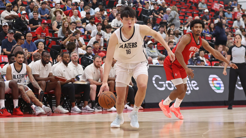 Yang Hansen saute la Coupe d'Asie FIBA pour se concentrer sur son développement avec les Trail Blazers
