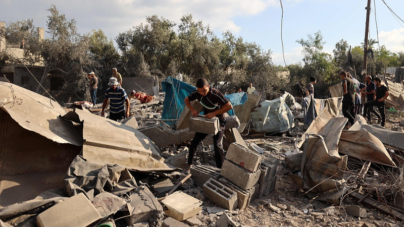 Les pourparlers sur le cessez-le-feu à Gaza s’enlisent alors que les frappes israéliennes font 29 morts Les pourparlers sur le cessez-le-feu à Gaza s'enlisent alors que les frappes israéliennes font 29 morts