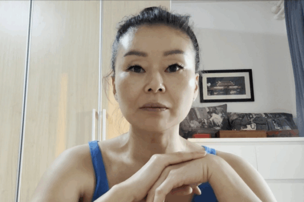 Les 8 ans de recherche de Kara stimulent la réforme de l’adoption privée en Corée du Sud Les 8 ans de recherche de Kara stimulent la réforme de l'adoption privée en Corée du Sud video poster