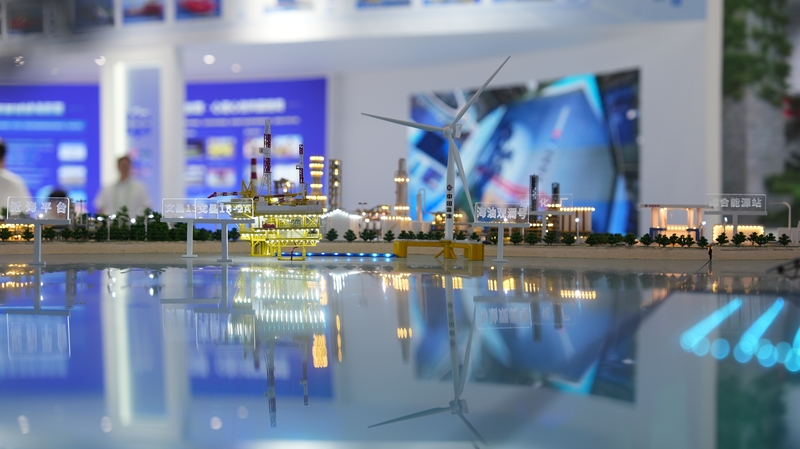 L’Expo de la chaîne d’approvisionnement à Pékin met en lumière les avancées en énergie propre L'Expo de la chaîne d'approvisionnement à Pékin met en lumière les avancées en énergie propre