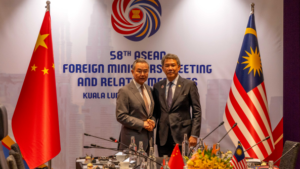La Chine et la Malaisie renforcent leurs liens stratégiques et consolident la coopération de l’ASEAN La Chine et la Malaisie renforcent leurs liens stratégiques et consolident la coopération de l'ASEAN