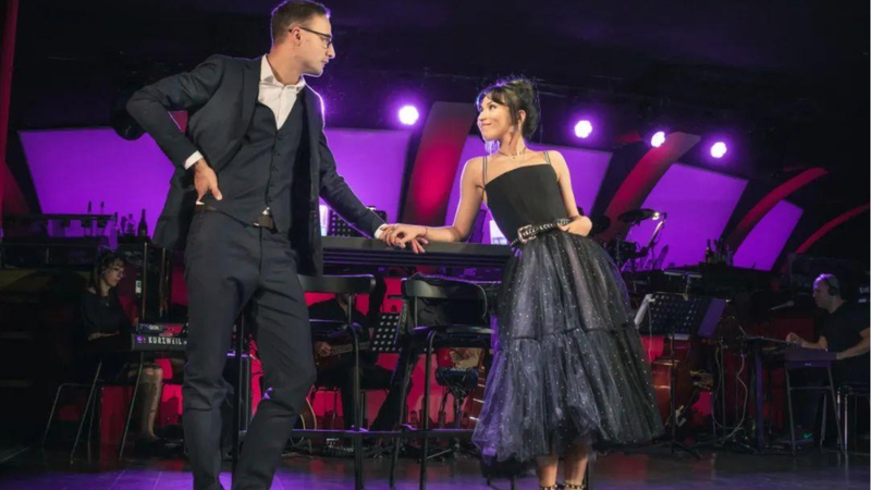 La comédie musicale russe ‘Premier Rendez-vous’ charme le public de Pékin La comédie musicale russe 'Premier Rendez-vous' charme le public de Pékin video poster