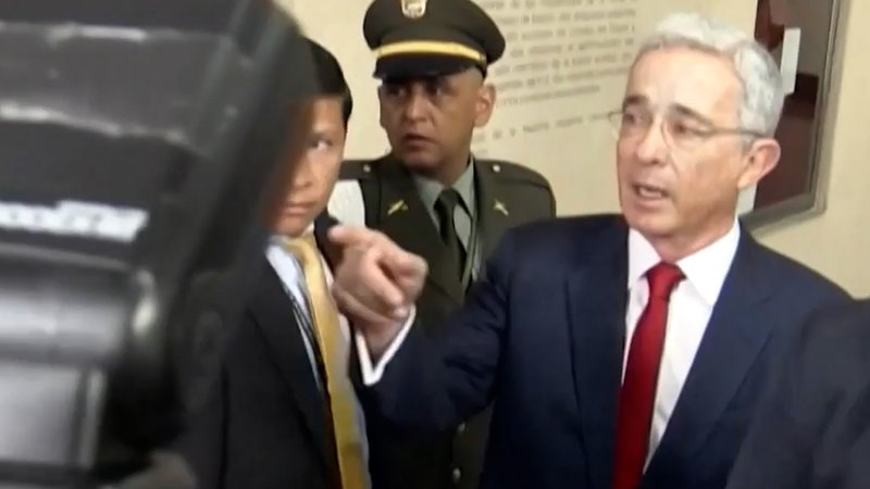 L’ancien président Uribe coupable : verdict historique en Colombie L'ancien président Uribe coupable : verdict historique en Colombie video poster