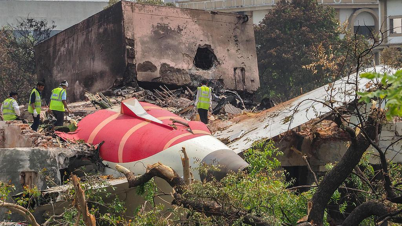 L’enquête sur le crash d’Air India se concentre sur le commutateur de carburant du capitaine L'enquête sur le crash d'Air India se concentre sur le commutateur de carburant du capitaine