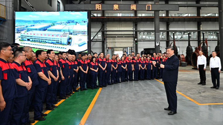 Xi Jinping visite une usine de vannes à Shanxi dans un effort de modernisation industrielle