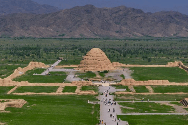 Les tombeaux impériaux de Xixia inscrits au patrimoine de l’UNESCO Les tombeaux impériaux de Xixia inscrits au patrimoine de l'UNESCO