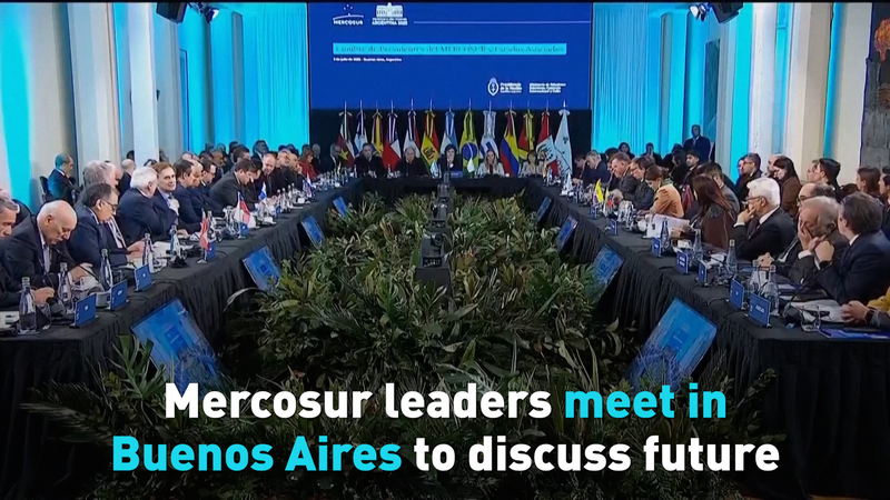 Les dirigeants du Mercosur se réunissent à Buenos Aires pour planifier l’avenir et l’expansion du libre-échange Les dirigeants du Mercosur se réunissent à Buenos Aires pour planifier l'avenir et l'expansion du libre-échange video poster