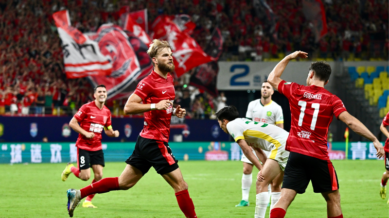 Chengdu_Rongcheng_remporte_une_victoire_2_0_sur_le_Beijing_Guoan