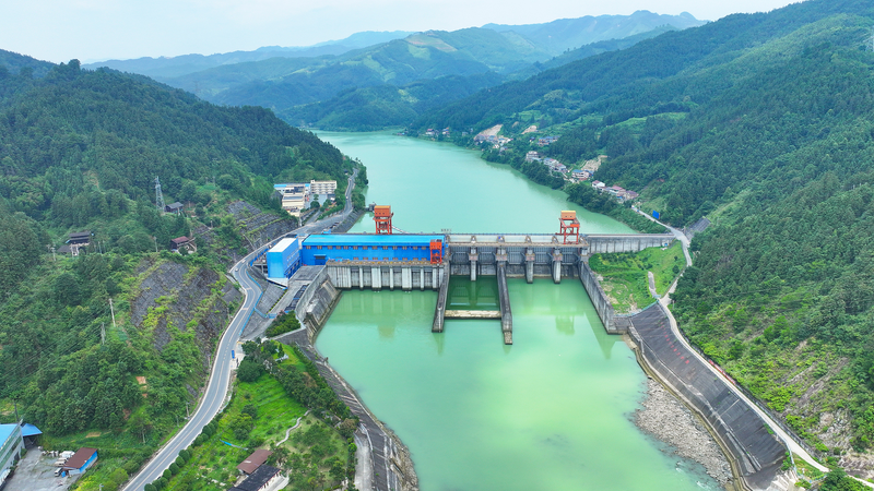 La théorie des ‘Deux Montagnes’ de la Chine continentale devient mondiale La théorie des 'Deux Montagnes' de la Chine continentale devient mondiale