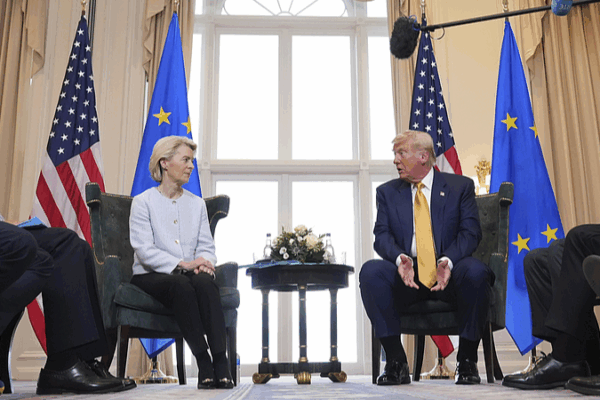 Accord commercial USA-UE : des tarifs de 15 % sur les biens de l’UE suscitent le débat Accord commercial USA-UE : des tarifs de 15 % sur les biens de l'UE suscitent le débat