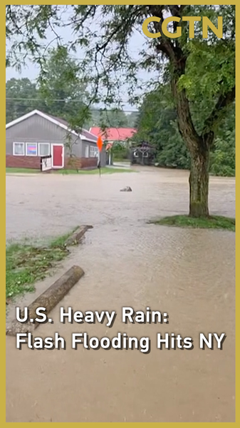État d’urgence à Newark Valley après des inondations soudaines État d'urgence à Newark Valley après des inondations soudaines video poster
