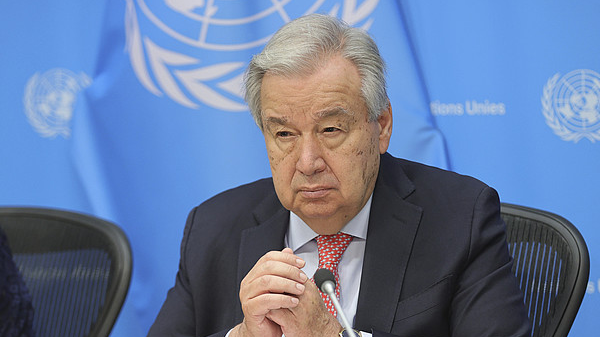 L’ONU condamne l’attaque meurtrière contre l’église de la Sainte Famille à Gaza L'ONU condamne l'attaque meurtrière contre l'église de la Sainte Famille à Gaza