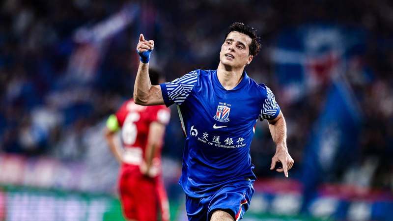 Shenhua venge la défaite en Coupe FA avec une victoire 3-2 pour renforcer son avance en CSL