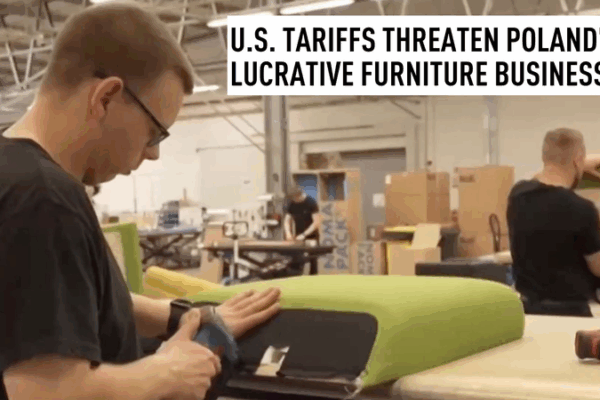 Les tarifs américains menacent les exportations florissantes de meubles de la Pologne Les tarifs américains menacent les exportations florissantes de meubles de la Pologne video poster
