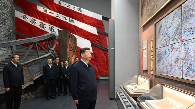 Xi Jinping honore les martyrs de la campagne des Cent Régiments dans le Shanxi Xi Jinping honore les martyrs de la campagne des Cent Régiments dans le Shanxi