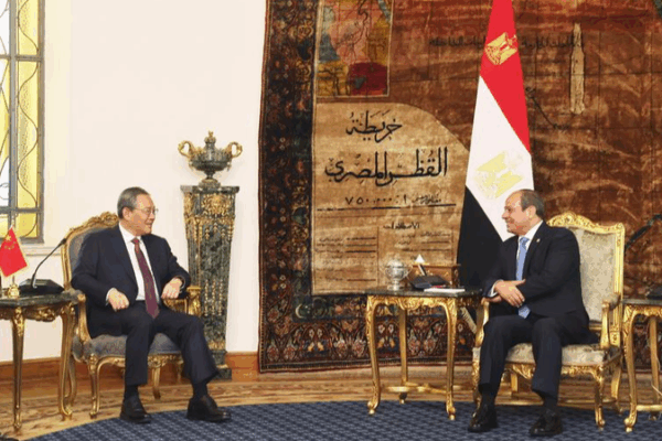 Li Qiang en Égypte : Lumière sur le rôle croissant de la Chine en Afrique et au Moyen-Orient Li Qiang en Égypte : Lumière sur le rôle croissant de la Chine en Afrique et au Moyen-Orient