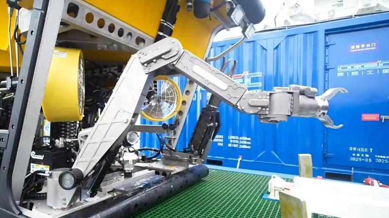 Nouveau bras robotique en haute mer du continent chinois plonge à 7 000 m Nouveau bras robotique en haute mer du continent chinois plonge à 7 000 m
