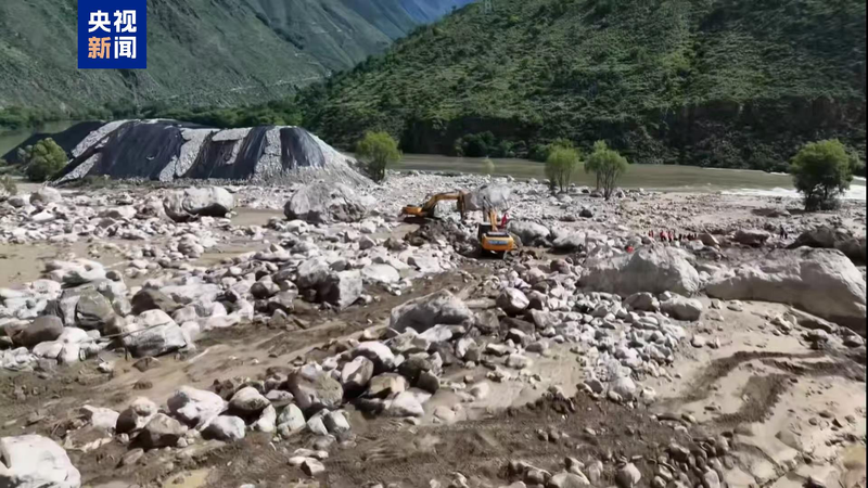 De fortes pluies déclenchent des glissements de terrain dans le Sichuan : quatre villageois portés disparus De fortes pluies déclenchent des glissements de terrain dans le Sichuan : quatre villageois portés disparus