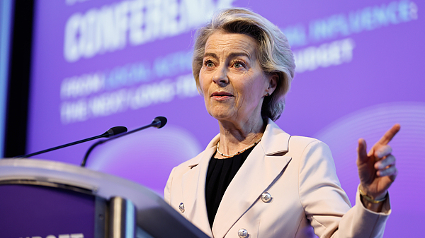 L’UE s’unit contre le choc tarifaire de 30% de Trump L_UE_s_unit_contre_le_choc_tarifaire_de_30__de_Trump