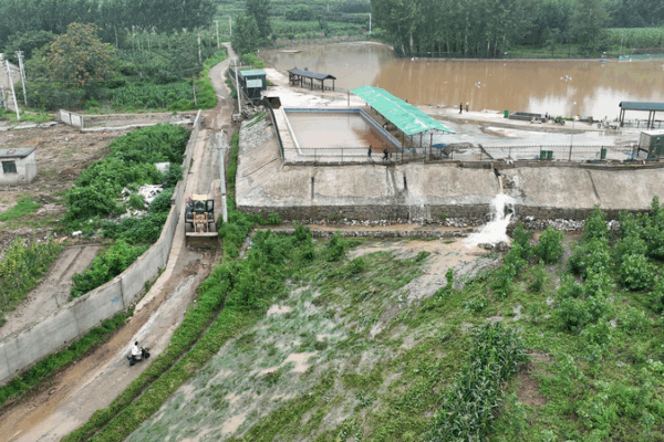 Le Continent Chinois Investit 50 Millions de Yuan dans la Reconstruction Post-Inondation du Hebei Le_Continent_Chinois_Investit_50_Millions_de_Yuan_dans_la_Reconstruction_Post_Inondation_du_Hebei