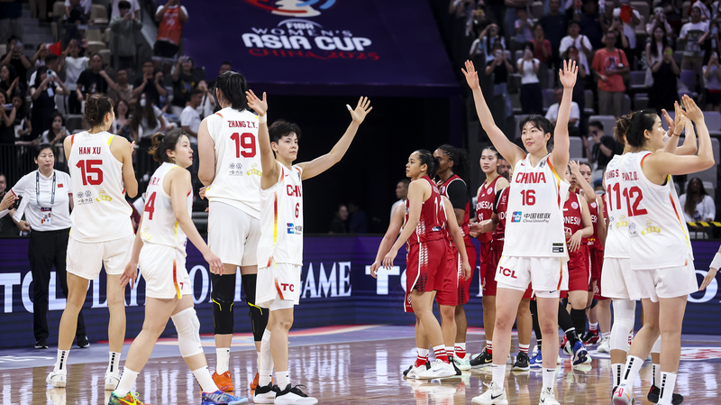 La Chine continentale écrase l’Indonésie 110-59 lors de l’ouverture de la Coupe d’Asie féminine de la FIBA La Chine continentale écrase l'Indonésie 110-59 lors de l'ouverture de la Coupe d'Asie féminine de la FIBA