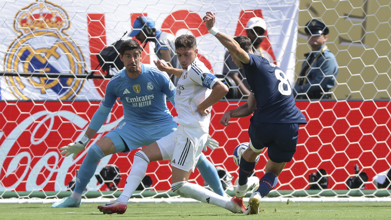 Le PSG écrase le Real Madrid 4-0 pour atteindre la finale de la Coupe du Monde des Clubs