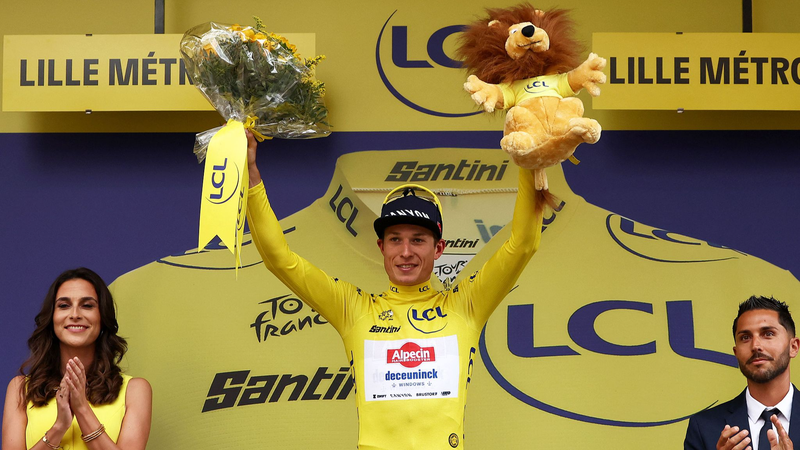 Philipsen sprinte vers la victoire, revendique le maillot jaune lors de l’ouverture du Tour Philipsen_sprinte_vers_la_victoire__revendique_le_maillot_jaune_lors_de_l_ouverture_du_Tour
