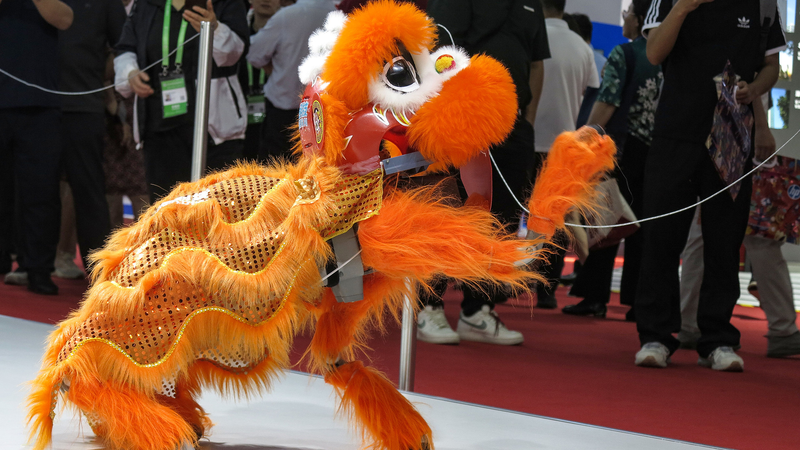 Les chiens robots et les humanoïdes IA volent la vedette à l’exposition de Pékin Les chiens robots et les humanoïdes IA volent la vedette à l'exposition de Pékin
