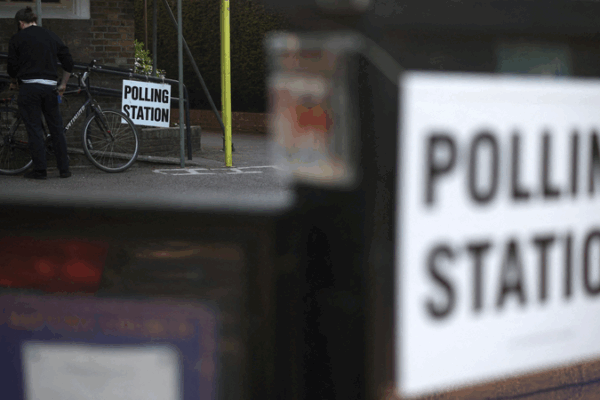 Le Royaume-Uni abaisse l’âge de vote à 16 ans dans une réforme électorale majeure Le Royaume-Uni abaisse l'âge de vote à 16 ans dans une réforme électorale majeure