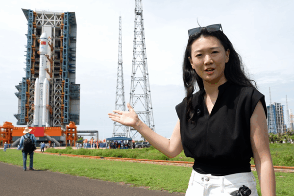 Tianzhou-9 arrive sur la rampe de lancement pour une mission de ravitaillement de Tiangong Tianzhou_9_arrive_sur_la_rampe_de_lancement_pour_une_mission_de_ravitaillement_de_Tiangong video poster