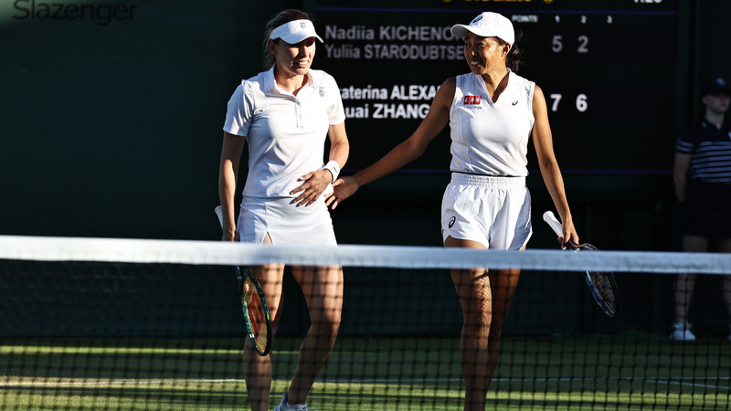 Zhang Shuai et Alexandrova décrochent une place dans les 32 derniers à Wimbledon Zhang Shuai et Alexandrova décrochent une place dans les 32 derniers à Wimbledon