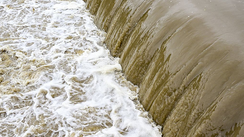 La rivière Luanhe enregistre la première crue de 2025 après de fortes pluies