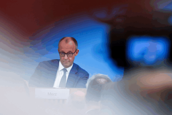 Merz projette la stabilité chez lui et trace un cap clair à l’étranger Merz projette la stabilité chez lui et trace un cap clair à l'étranger